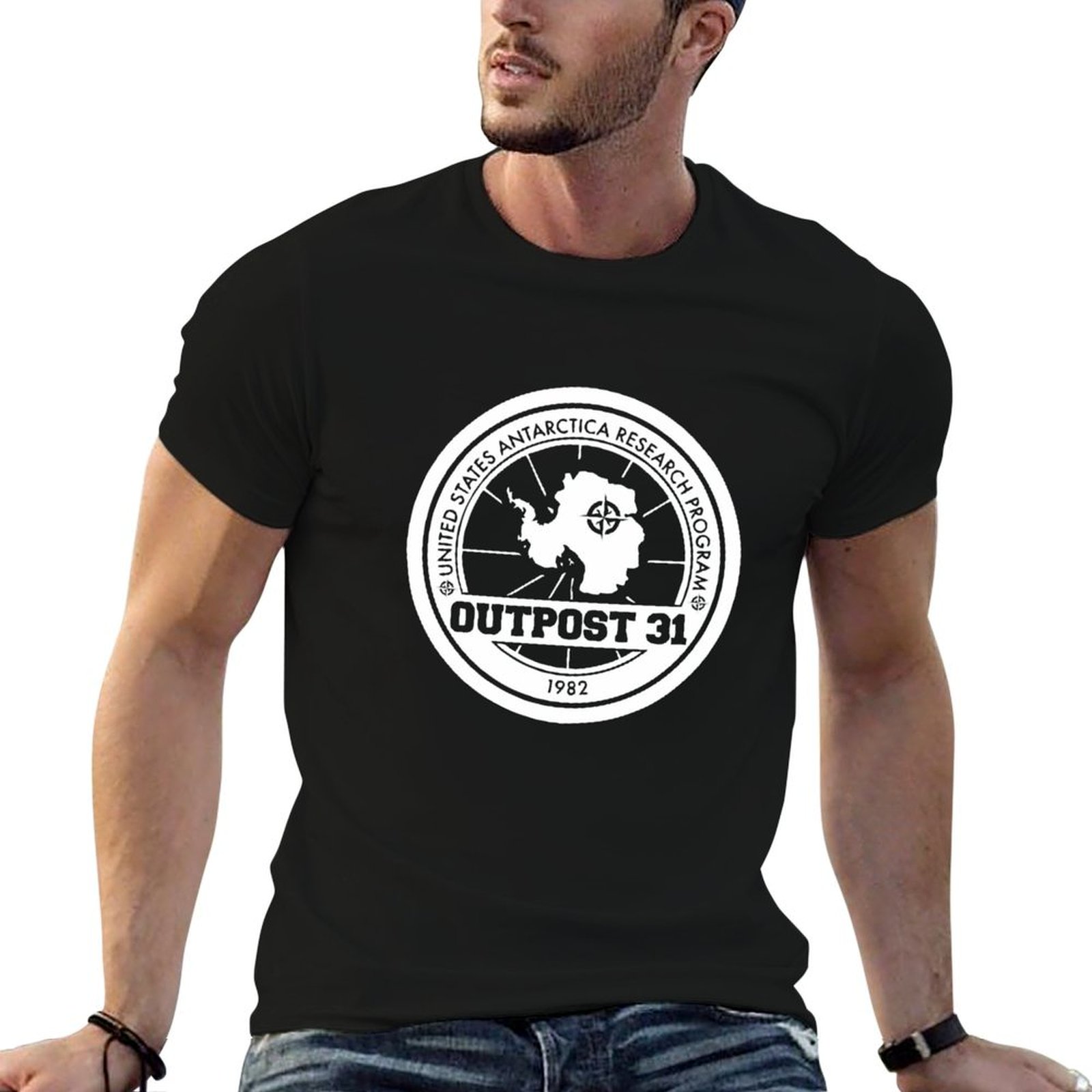 Outpost 31 Logo MERCHANDISE T- - Anime Merchandise T-Shirts recensie en prijs