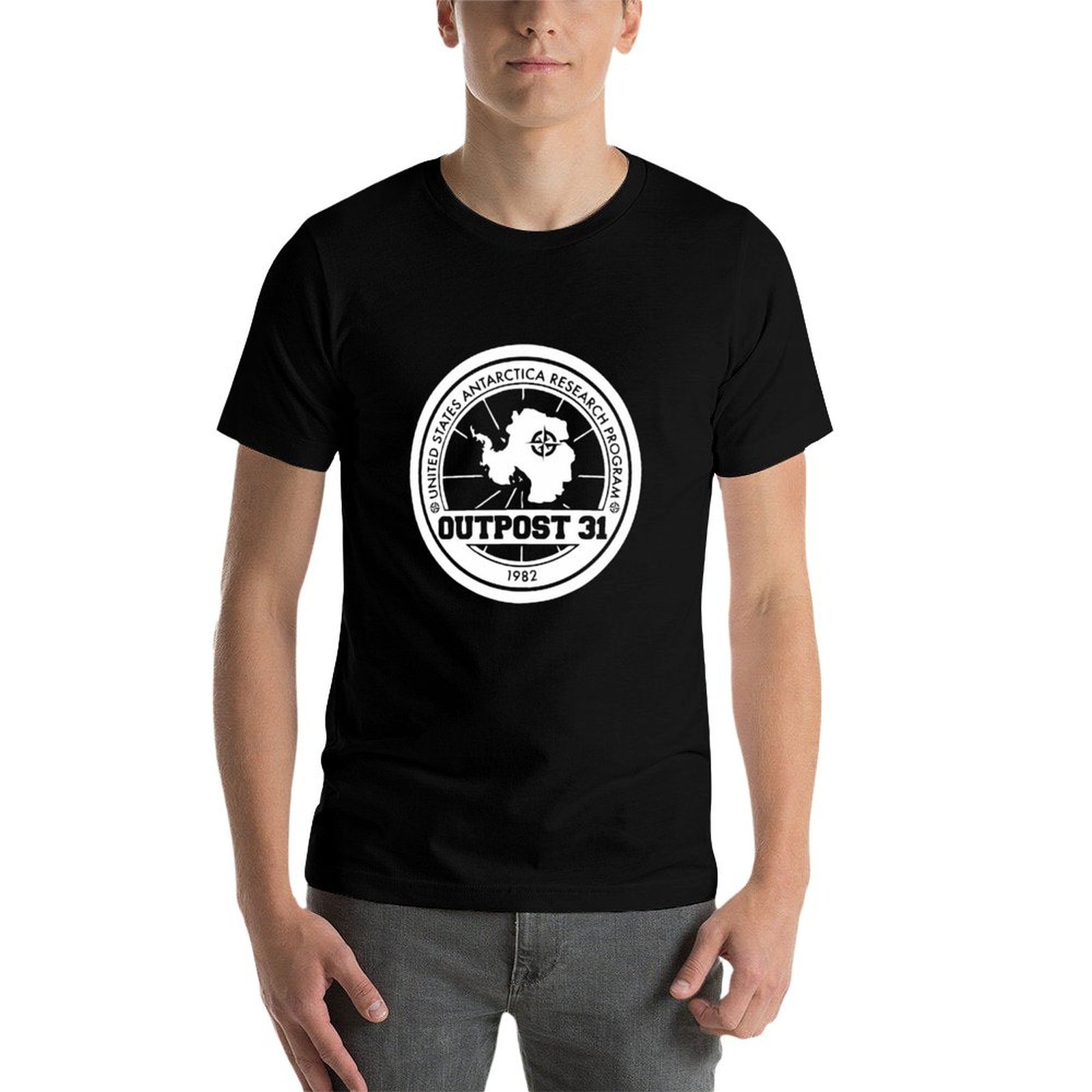 Outpost 31 Logo MERCHANDISE T- - Anime Merchandise T-Shirts recensie en prijs